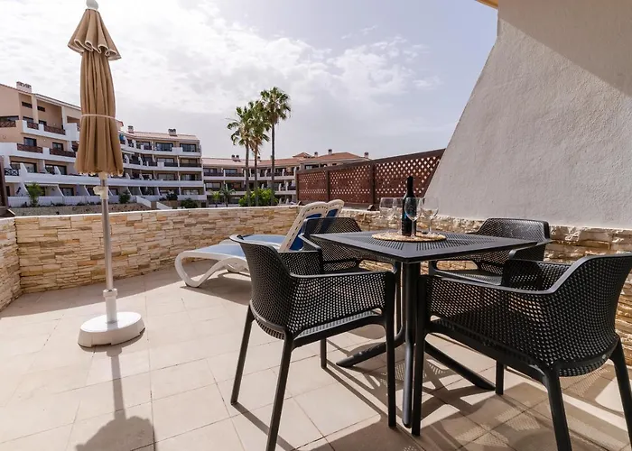 Oceanfront Tenerife South Albatros 145 Apartamento *
