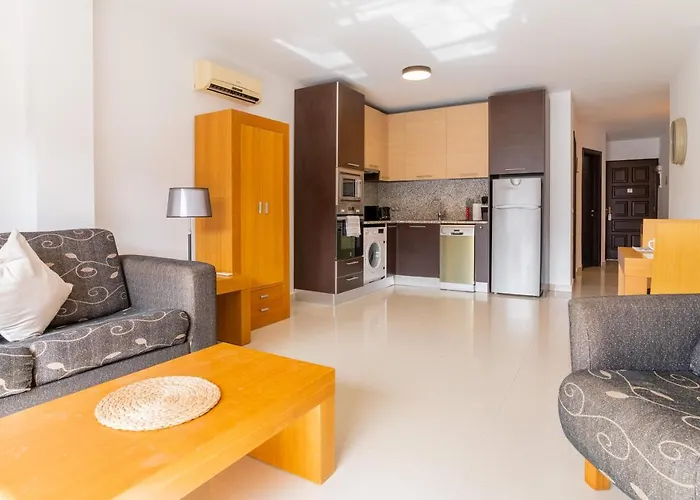 Oceanfront Tenerife South Albatros 145 *