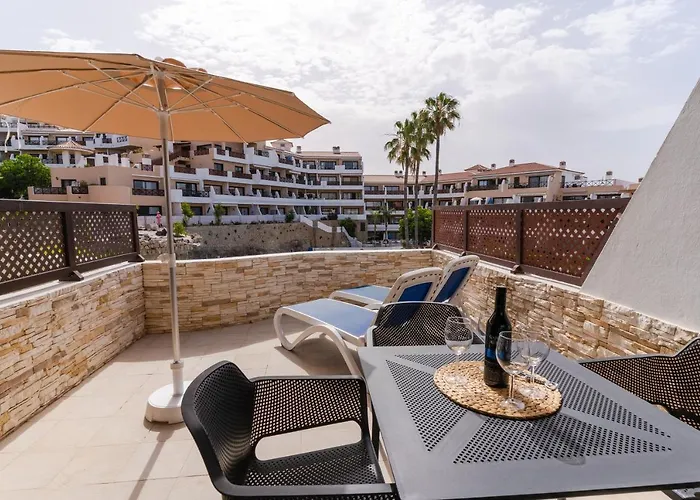 Oceanfront Tenerife South Albatros 145 Apartamento *